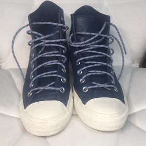 Converse All Stars mens size 8 womens size 10 high top blue leather